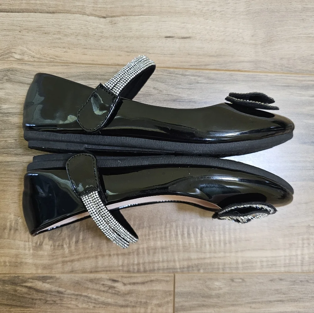 Michael Michael Kors Sandals + Link Flats Bundle